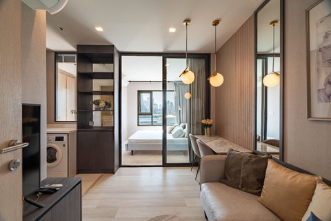 🔥 Limited CBD Unit | 4% Guaranteed Yield | Tenant Included – Act Fast - U6033673