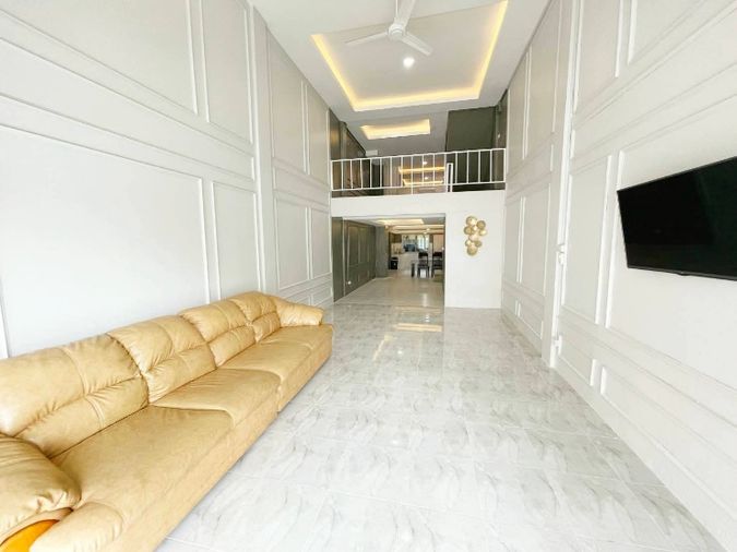 ให้เช่า ทาวน์​เฮ้าส์​หมู่บ้านเวียงทอง​ ใกล้เซ็นทรัล, สนามบิน​