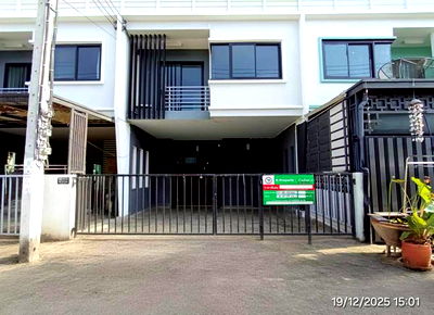 Townhouses for sale Saphan Nonthaburi-Bang Bua Thong Road : TOWN HOUSE for sale  Lam Pho Bang Bua Thong Nonthaburi