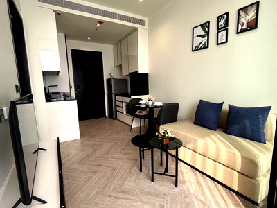 Condos for rent : For Rent Chapter Charoennakhorn-Riverside (Near ICON SIAM And BTS)