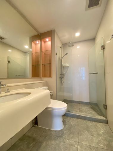 Urgent Rent! Spacious Unit in the Heart of Sathorn! Ivy Sathorn 10 - 1 Bedroom - 40 Sq.M.