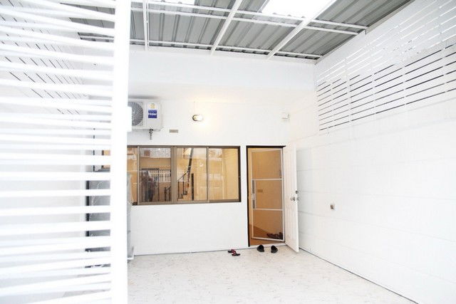 picture Town House For Rent Lat Phrao 109 Bangkok - 2/8