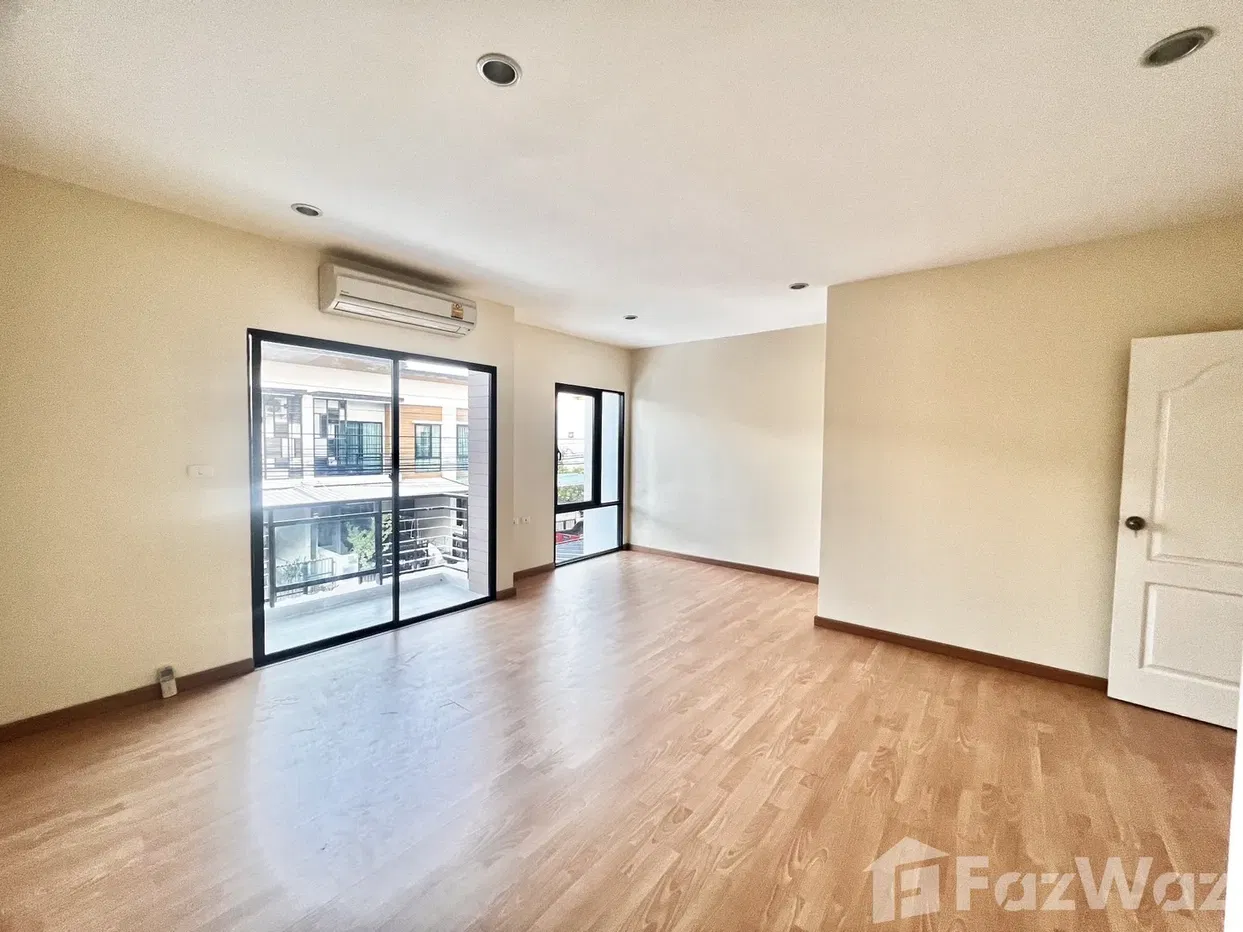 รูป ขาย ทาวน์เฮ้าส์ 3 ห้องนอน ในโครงการ ไอฟีล บางนา 5352595 - รูปที่ 9/16