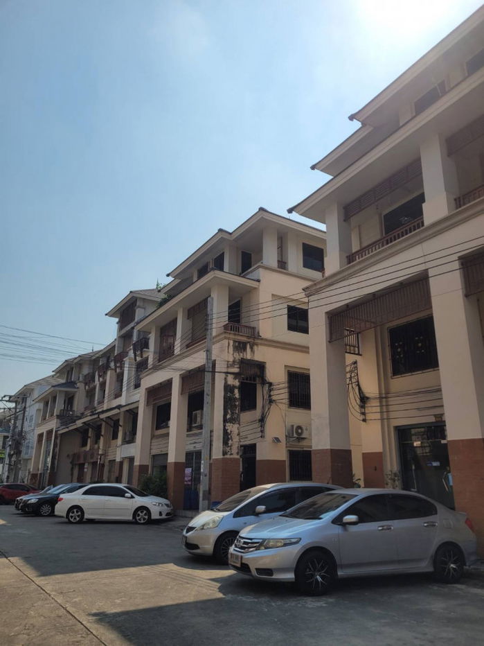 รูป ขาย อาคารพาณิชย์​ โครงการ ธนบุรี​ คอมเพล็กซ์​ 26 ตารางวา​​ 4 นอน​ 4​ น้ำ​ 1 ครัว​ 4 ชั้น - รูปที่ 2/11