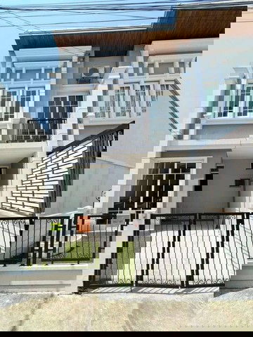 รูป HU7244 ทาวน์โฮมให้เช่า โกลเด้น ทาวน์ 3 บางนา-สวนหลวง กรุงเเทพมหานคร - รูปที่ 1/8