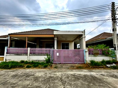 Houses for sale Hemaraj Chonburi Industrial Estate : FOR SALE  HOUSE PROPERTY  1890000 BAHT.