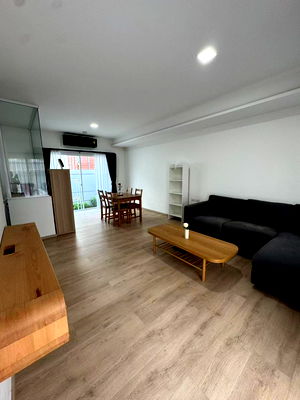 Townhouses for rent Mega Bangna : For Rent – Indy 4 Bangna KM.7 Fully Furnished