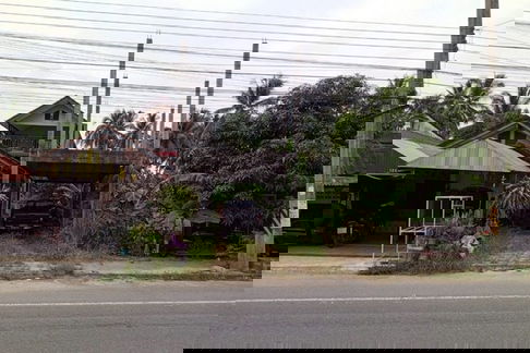 FOR SALE  HOUSE PROPERTY  1100000 BAHT.