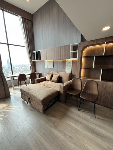 For rent: KnightsBridge Space Sukhumvit-Rama 4 | 4.2m high ceilings | Beautifully furnished unit | Near BTS Phra Khanong.
