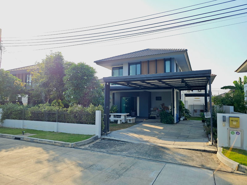 ขายบ้านเดี่ยว : ขายด่วน!! บ้านบุราสิริ บางนา (65.2 ตร.ว.) 4 นอน 2 น้ำ หน้าบ้านเป็นสวน