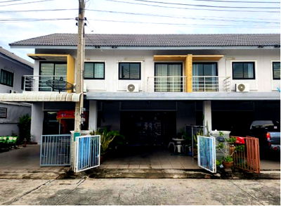 ทาวน์โฮม อมตะนคร : BB13702 ขายทาวน์เฮาส์ หมู่บ้าน โชติกา พลัส ถนน เกรียงศักดิ์ ชมะนันท์ ตำบล หน้าประดู่ อำเภอ พานทอง จังหวัด ชลบุรี