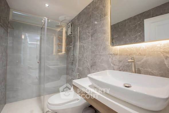 picture 1-BR Condo at Petch 9 Tower near BTS Ratchathewi (ID 2675523) - 1/10