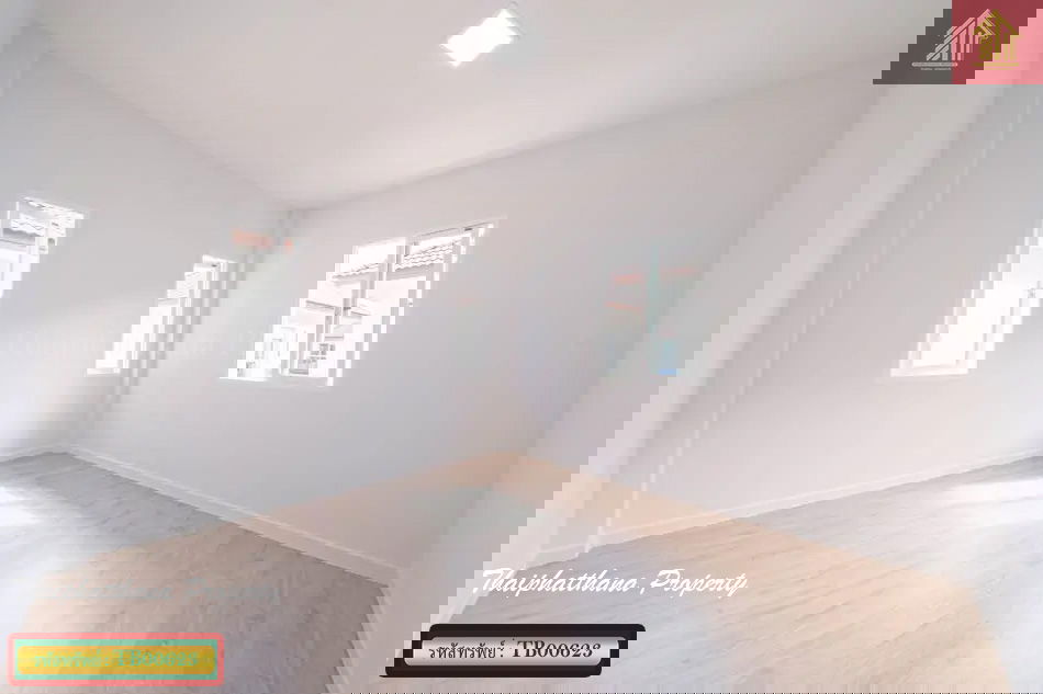 รูป เดอะ เซนโทร วัชรพล บ้านเดี่ยวติดถนนสุขาภิบาล 5 ใกล้ทางด่วนพิเศษศรีรัช - รูปที่ 9/18