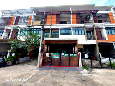 ทาวน์โฮม วิทยาลัยเทคนิคราชสิทธาราม : ทาวน์เฮ้าส์ สำหรับขาย ซิกเนเจอร์ กัลปพฤกษ์ บางแค เขตบางแค กรุงเทพมหานคร