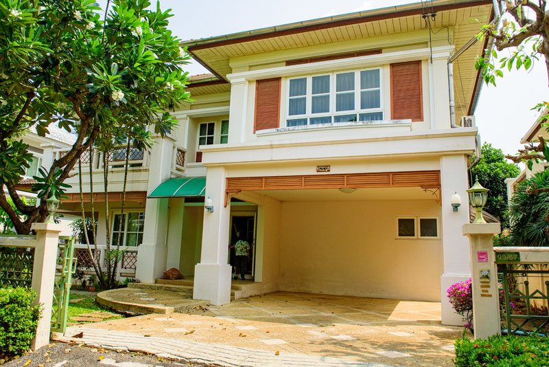 บ้านเดี่ยวให้เช่า : S04-0090 House for Rent: Perfect Place Ramkhamhaeng 164