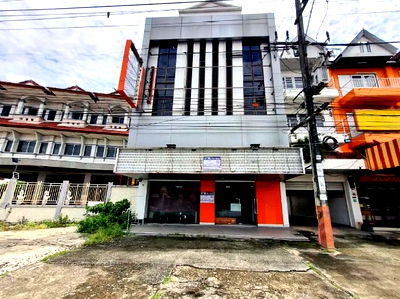 Office for sale North Chiang Mai University : FOR SALE  OFFICE PROPERTY  13766000 BAHT.