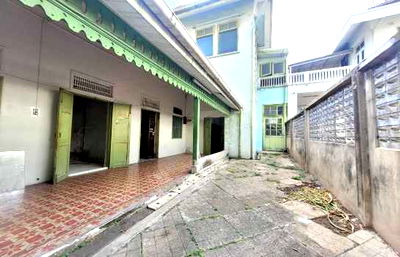 เช่าบ้านเดี่ยว อาคารสาทรธานี ทาวเวอร์ : ให้ เช่า บ้านหรูทรงไทยประยุกต์ Green Wooden House 478 ตรม 111 ตรว ใกล้ BRT สาทร