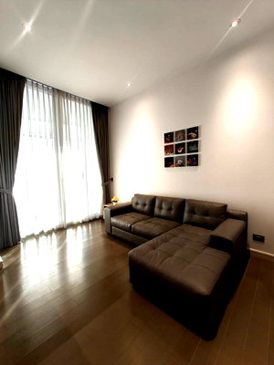 Condos for rent : Sale/Rent Magnolias Ratchadamri Boulevard Condominium1 Bedroom , Royal Bangkok Sport Club View 