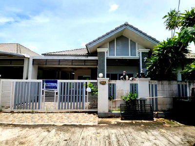 บ้านเดี่ยว สุราษฎร์ธานี : BB13229 ขายบ้านเดี่ยว หมู่บ้าน วิลล่าธารา ถนน ท่าโรงช้าง ตำบล มะขามเตี้ย อำเภอ เมืองสุราษฎร์ธานี จังหวัด สุราษฎร์ธานี