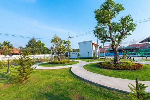 Project The Grand 9 Picture - 2/5