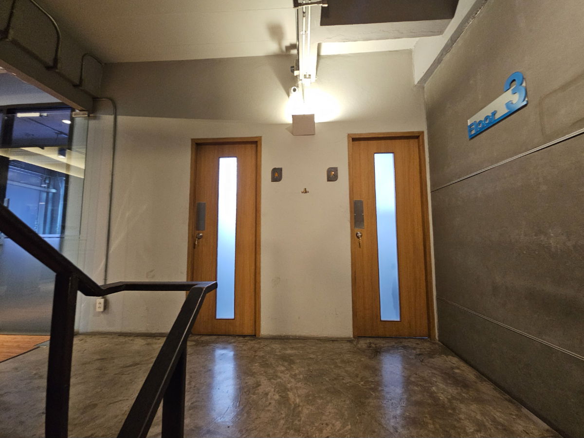 รูป ให้เช่า Office ทำเลประชาอุทิศ – ห้วยขวาง (56 ตร.ว.) 4.5 ชั้น ใกล้ Mrt ห้วยขวาง - รูปที่ 43/71