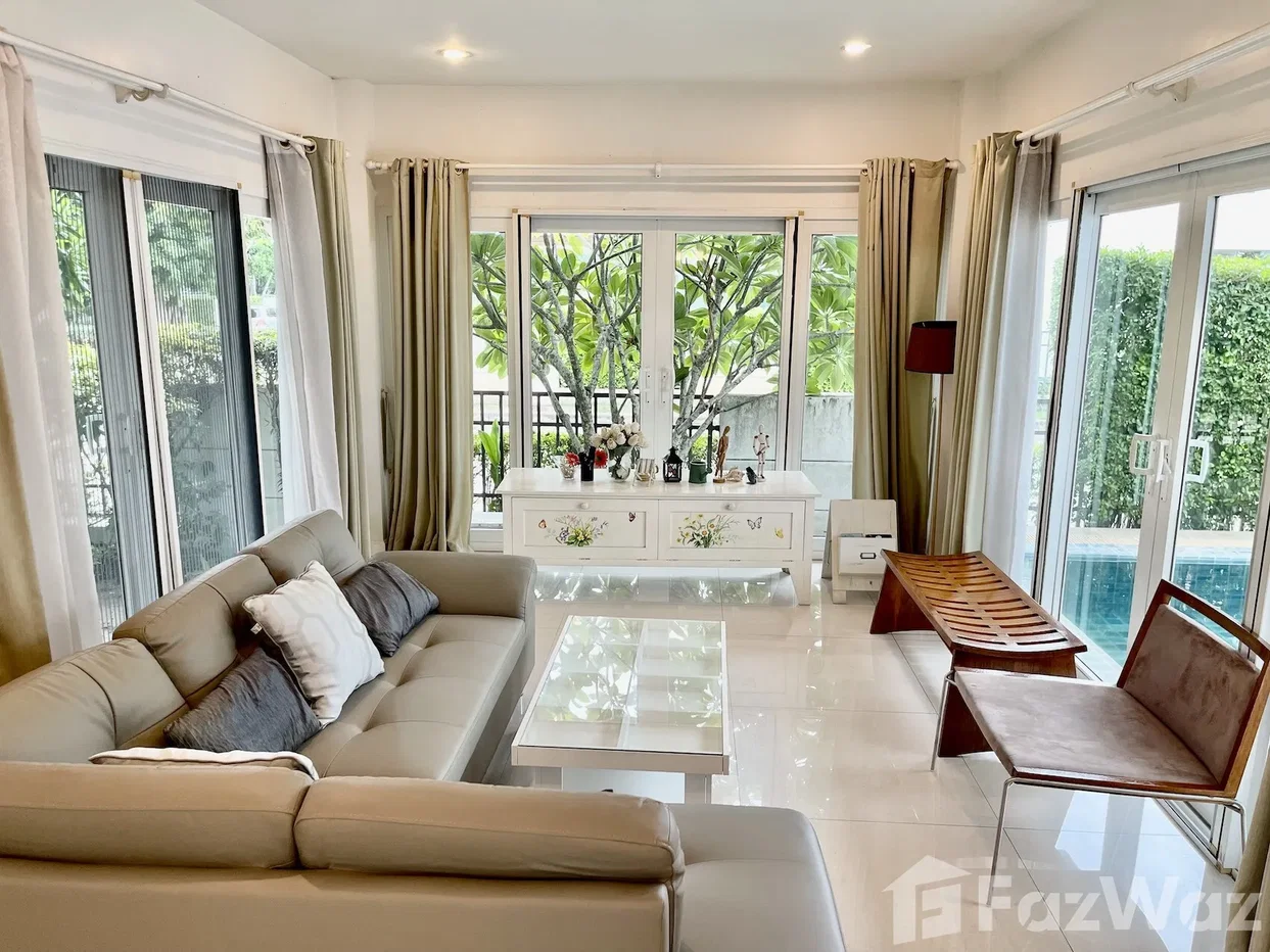 รูป Seaside luxury pool villa in North Pattaya for rent/sale 1406014 - รูปที่ 2/32