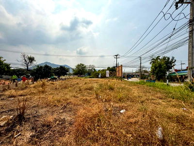 ที่ดิน ชลบุรี : ขายด่วน ที่ดินบางแสน ทำเลทอง ใกล้ถนนข้าวหลาม ชลบุรี 