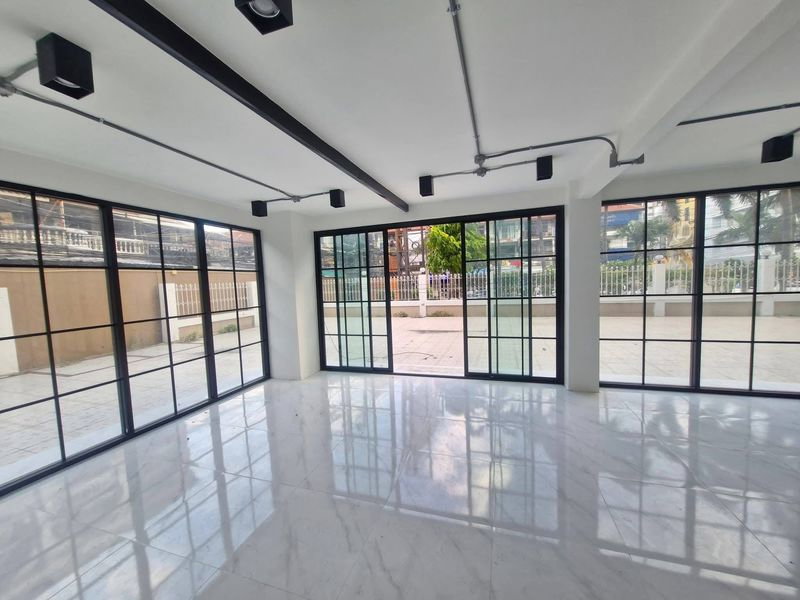 รูป ให้เช่าออฟฟิศจอมเทียน พัทยา ทำเลดี ใกล้ทะเล เดินทางสะดวก - รูปที่ 3/14