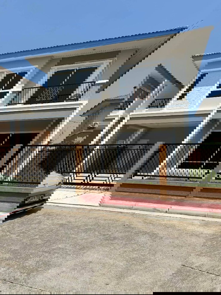 Twin houses for rent : Twin House for Rent, Passorn Pride Pinklao-Wongwaen Village 📣