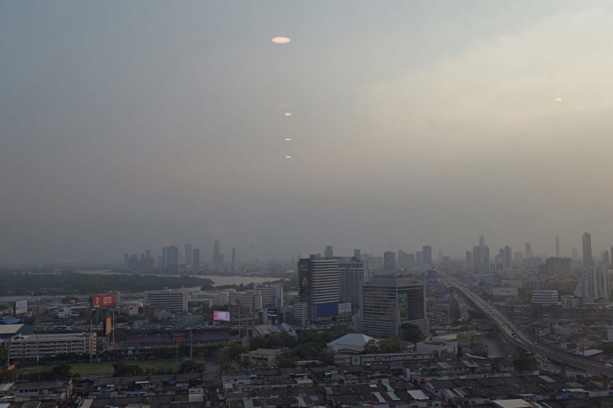 picture  Life Rama 4 -                    Asoke - 13/13