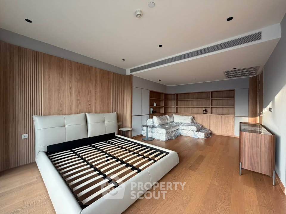 รูป คอนโด 4-ห้องนอน ที่ สุพรีม เลเจ้นด์ คอนโดมิเนียม ใกล้ MRT คลองเตย (ID 2469764) - รูปที่ 9/18