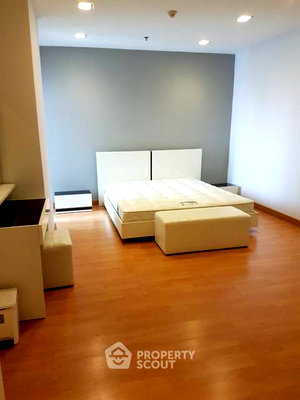 Condos for rent Sukumvit 42 : 2-BR Condo at Nusasiri Grand Condominium near BTS Ekkamai (ID 2677288)