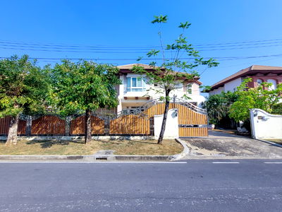 Houses for sale Porto Chino Shopping Mall : For sale: Detached house with large plot of land, Sarin City Napha Heern, Rama 2, 480 sq m, 210.4 sq wah, fully furnished.