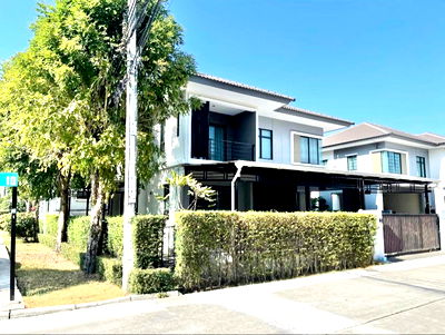 บ้านเดี่ยวให้เช่า : ให้เช่าดีไลท์ บางนา – ศรีนครินทร์ (Delight Bangna-Srinakarin) ถนนหนามแดง (ถนนเลียบคลองสำโรง) ตำบลบางพลีใหญ่ อำเภอบางพลี