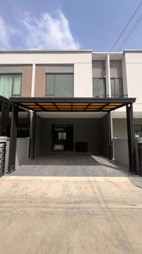 RS5161 Mid-Century Modern style townhome for rent at Pleno Sukhumvit-Bangna 3.