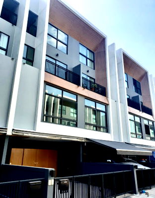 เช่าทาวน์โฮม ถนนพระราม 9 : For Rent townhome  Arden Pattanakarn 20 by Ananda (S03-2633)