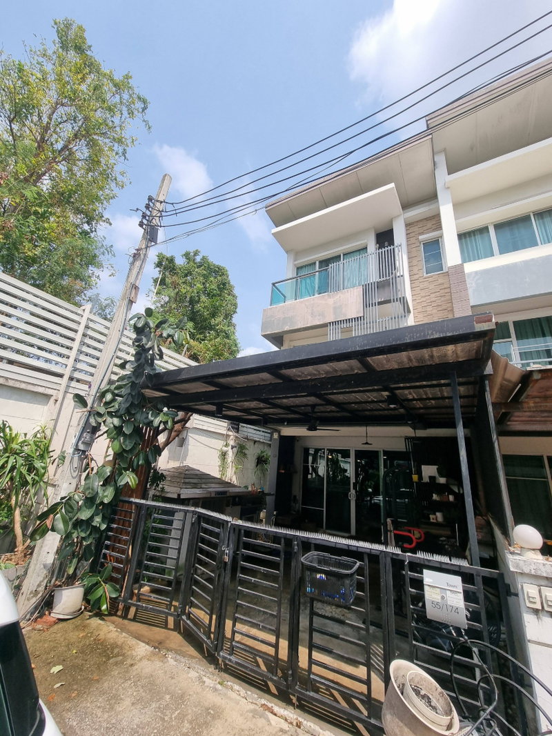 ขายทาวน์โฮม : CS247  ขายบ้าน 🏡 หมู่บ้าน ทาวน์พลัส-เกษตรนวมินทร์ ทาวน์โฮม 3 ชั้น(โครงการแสนสิริ)​
