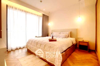 Condos for rent : 2-BR Condo at The Lofts Ekkamai near BTS Ekkamai (ID 2675589)