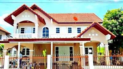 เช่าบ้านเดี่ยว พระนครศรีอยุธยา พระนครศรีอยุธยา : ใกล้ถนนใหญ่ 6เลน 200ม. 82ตร.วา.ต.บ้านป้อม อยุธยา บ้านเดี่ยวหลังใหญ่ 4 นอน 250ตร.ม. สี่แยกวรเชษฐ์ 1.5 กม. ปทุมธานี-บางปะหัน