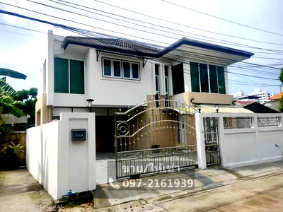 เช่าบ้านเดี่ยว ถนนพัฒนาการ : ให้เช่าบ้านเดี่ยว 2 ชั้น พื้นที่เยอะ พัฒนาการ 50 พร้อมอยู่ 