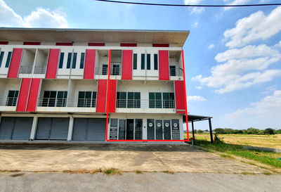 อาคารพาณิชย์ เฉลิมพระเกียรติ สระบุรี : ขายถูก! อาคารพาณิชย์ 3 ชั้น 2 คูหา 49 ตร.ว.เฉลิมพระเกียรติ สระบุรี