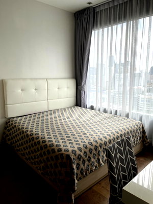 Condos for rent : For Rent: Q Asoke! 🤩 High Floor, Stunning View near BTS-MRT Asoke ✨ Fully Furnished, Ready to Move In 🛋️ Prime Location! (DSP389)