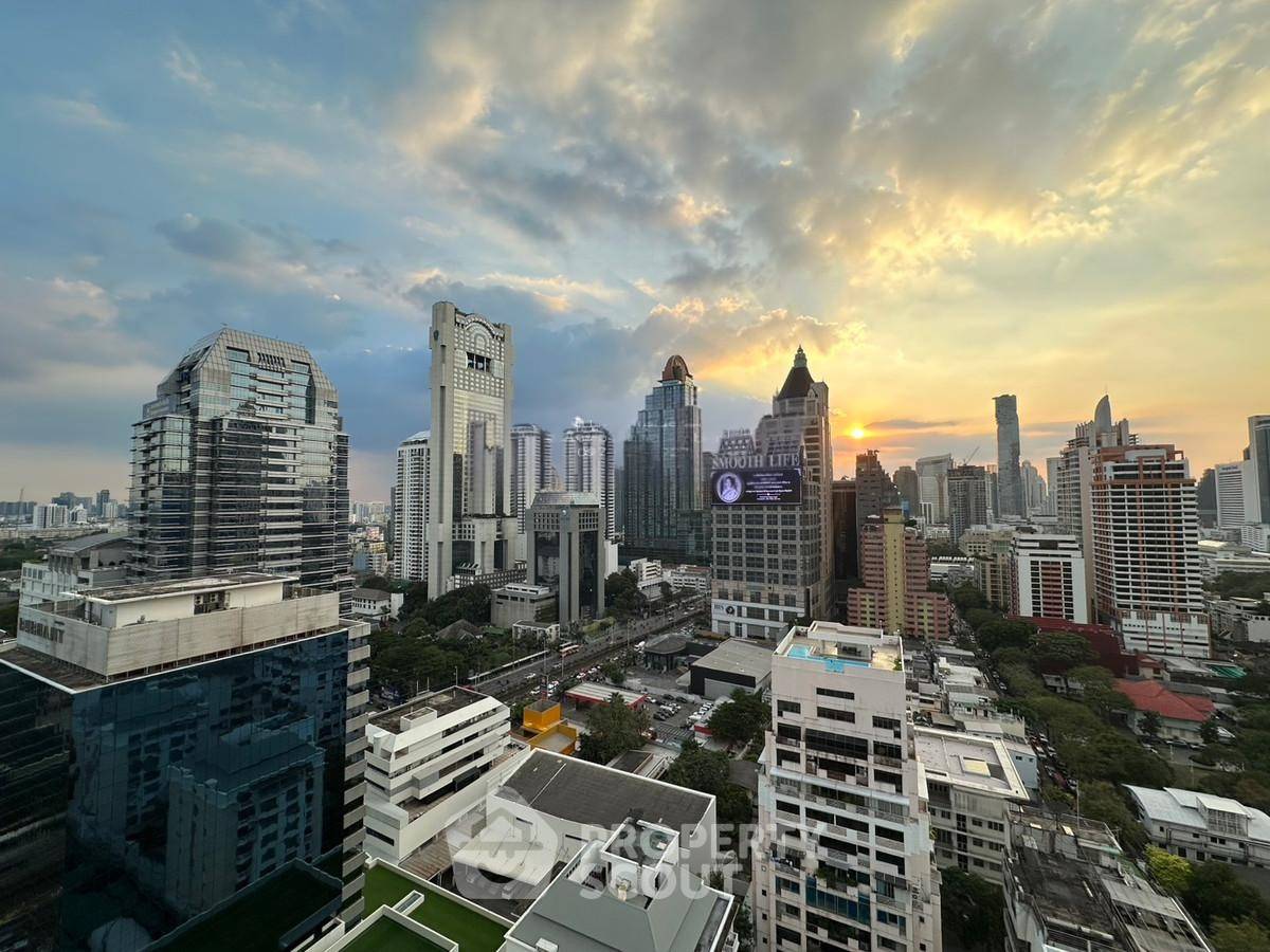 รูป คอนโด 2-ห้องนอน ที่ ศาลาแดง วัน ใกล้ MRT สีลม (ID 2678576) - รูปที่ 12/22