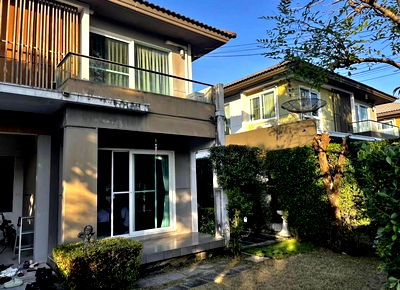 Houses for rent ถนนเพิ่มสิน : 2-story detached house in Mandana Lake Watcharapol. Beautiful house, great location