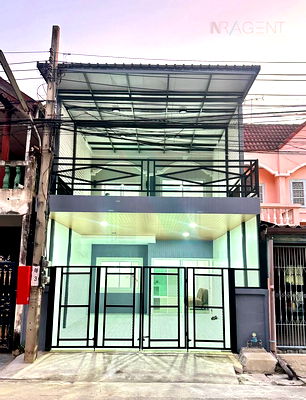 ทาวน์โฮม นนทบุรี : 📌 ขายทาวน์เฮาส์ โครงการ บ้านจันทิมาธานี 2 ชั้น 4 ห้องนอน 2 ห้องน้ำ