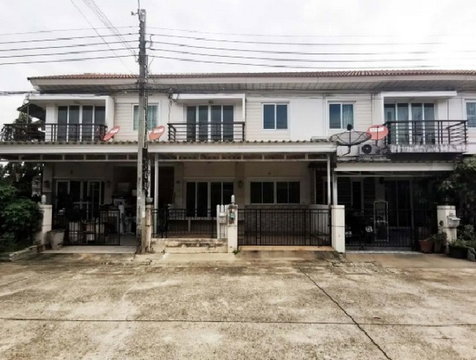 FOR SALE  TOWNHOUSE PROPERTY  2340000 BAHT.