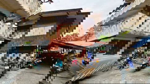 อพาร์ทเม้นท์ 3 ชั้น ใกล้รถไฟฟ้า ใกล้ ร.พ พญาไท3 40 ห้อง 245 ตรว. คนเช่าเต็ม