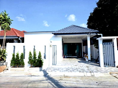 บ้านเดี่ยว หนองปรือ ชลบุรี : บ้านเดี่ยวทำเลดี ใกล้แหล่งชุมชน เดินทางสะดวก พร้อมเครื่องใช้ไฟฟ้า