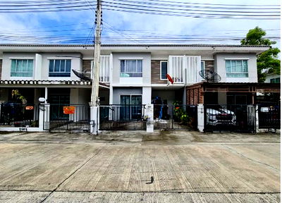 ทาวน์โฮม ชลบุรี : BB12981 ขายทาวน์เฮาส์ หมู่บ้าน พฤกษาวิลล์ 71/1 (แหลมฉบัง-บางละมุง) ถนน สุขุมวิท(ทล.3) ตำบล บางละมุง อำเภอ บางละมุง จังหวัด ชลบุรี