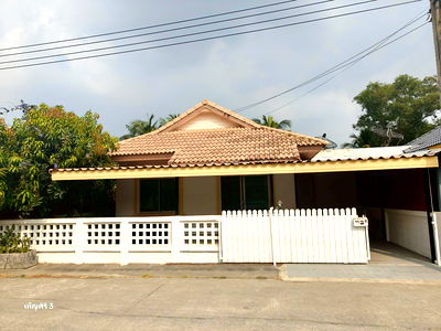 บ้านเดี่ยว เขตหนองจอก : บ้านเดี่ยว หนองจอก มีนบุรี มิตรไมตรี หมุ่บ้านเพ็ญศิริ 3 ถนนมิตรไมตรี6/5 บ้านรีโนเวท 100% นัดชมบ้าน 085-318-6868 คุณวา 